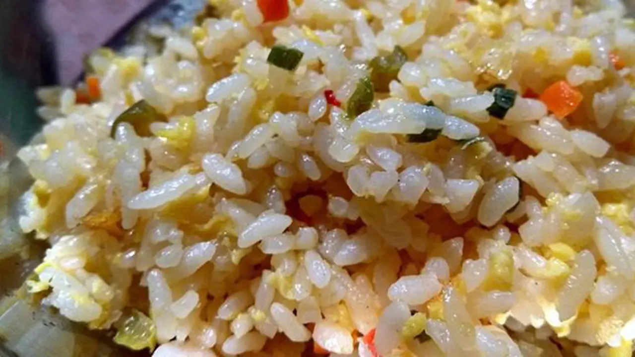 Nasi goreng bawang/copyright Pixabay.com/sunhwan