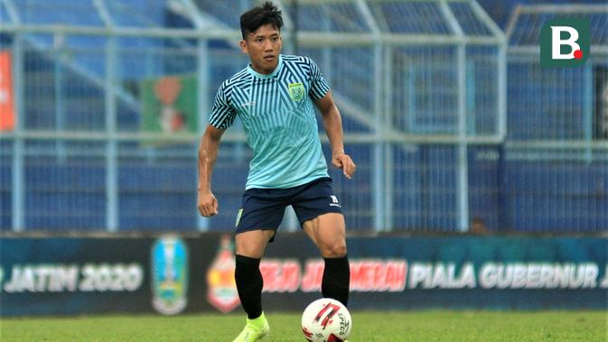 kombinasi 3 pemain tua-muda, tulang punggung persela di liga 1 2021 2022