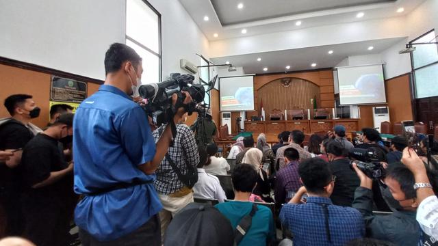 Situasi sidang perdana Ferdy Sambo di Ruang Sidang Utama Oemar Seno Adj, Pengadilan Negeri (PN) Jakarta Selatan (LIputan6.com/Benedikta Ave Martevalenia)