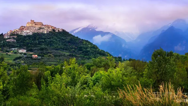 Ilustrasi Casoli, Italia