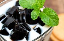 Populer di Asia Tenggara, Ini Manfaat Cincau Hitam yang Menyegarkan