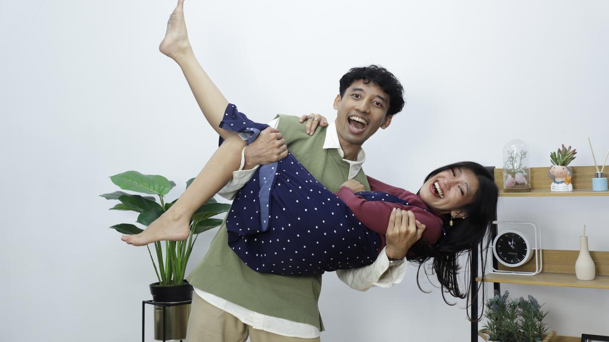 5 Tindakan yang Membuat Pasanganmu Senang
