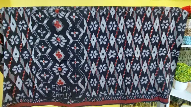 Sarung goyor Pohon Zaitun ramah lingkungan