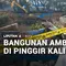 Bangunan di Bantaran Kali Banjir Kanal Barat Ambruk, Diduga Fondasi Tergerus Air