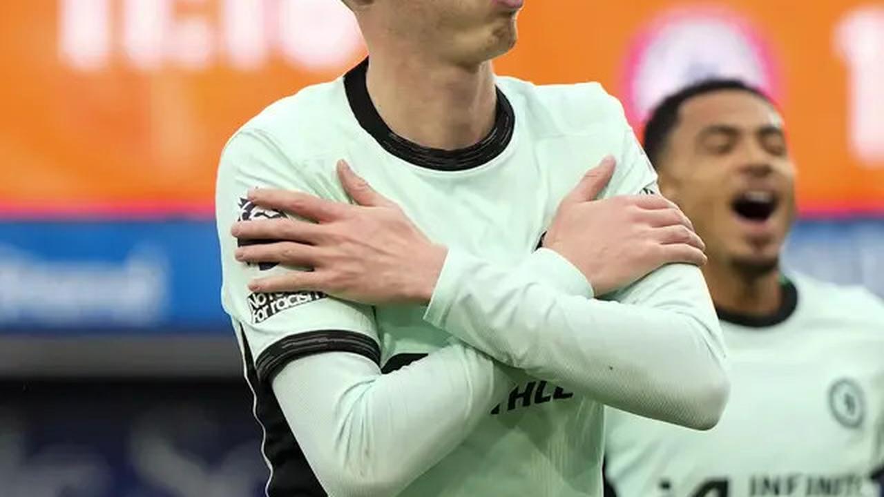 Cole Palmer Ternyata Paling Frustrasi saat Melawan Virgil van Dijk, Langsung Mati Kutu