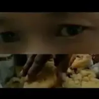 Kamu ngerasa lebih kece dan keren dari teman-temanmu? Lihat video ini yang membuktikan di atas langit masih ada langit!