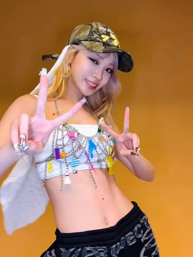 Chaewon LE SSERAFIM (Instagram Reels/le_sserafim)