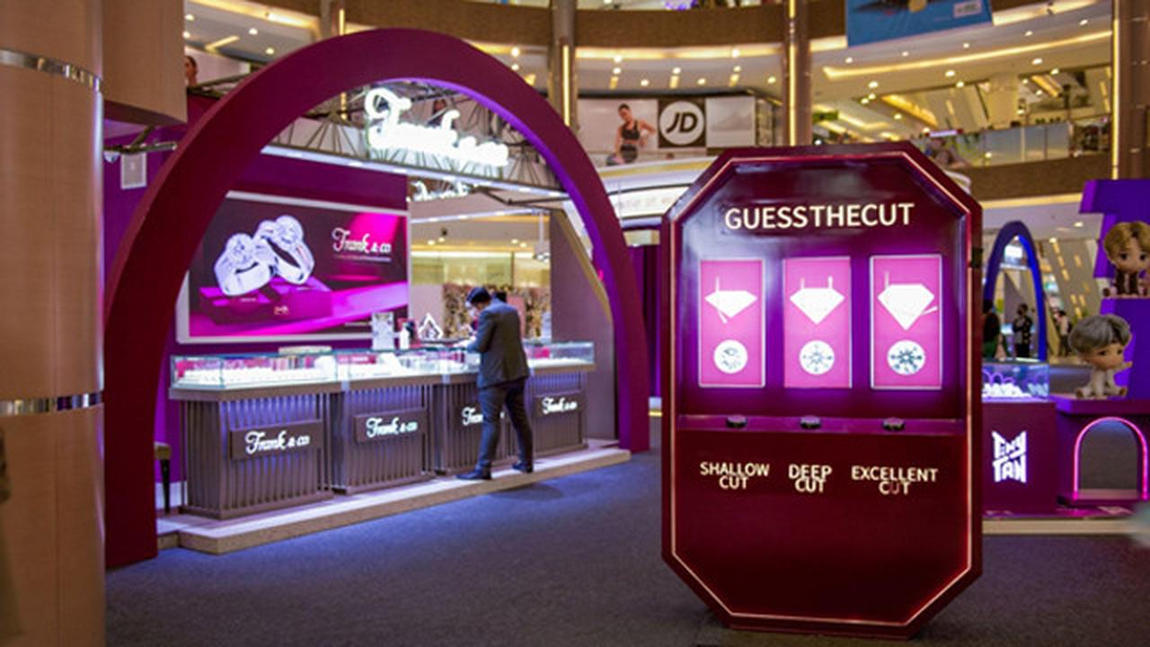 Dazzling Jewelry Festival