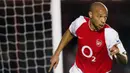 6. Thierry Henry - Pria asal Prancis ini akan selalu dikenang sebagai seorang legenda Arsenal. Ketajamannya saat itu sukses membawa The Gunners berada pada puncak kejayaannya. Di Premier League tercatat ia telah mencetak 175 gol dari 258 pertandingan. (AFP/Odd Andersen)