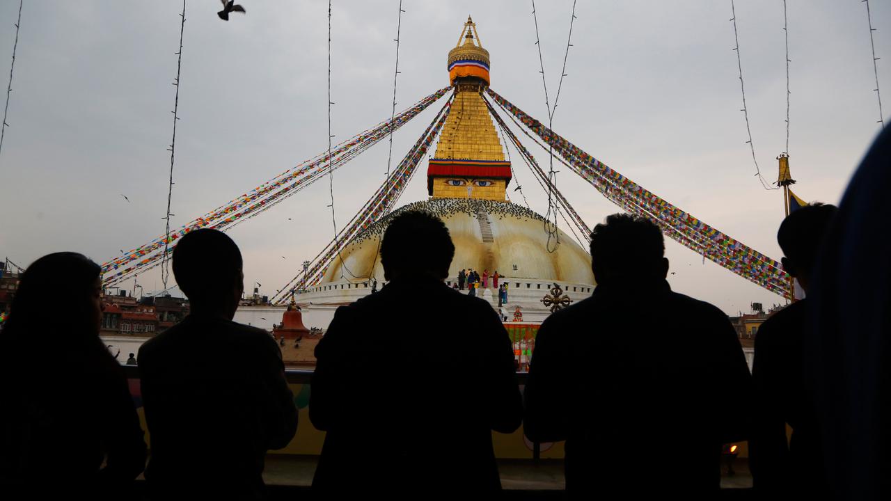 Melihat Umat Buddha Nepal Rayakan Buddha Jayanti