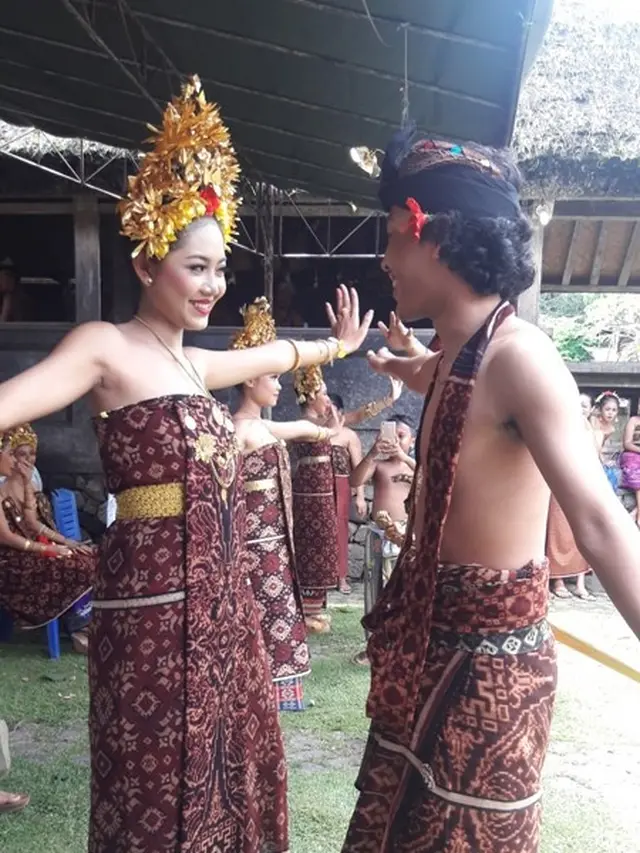 Tari Abuang Luh Muani