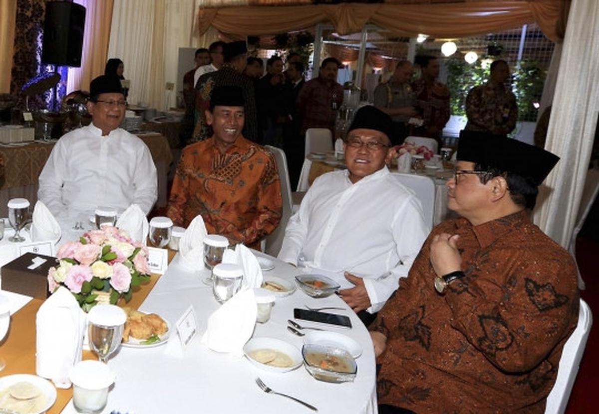 Presiden Jokowi hadiri buka puasa bersama di rumah Ketua MPR
