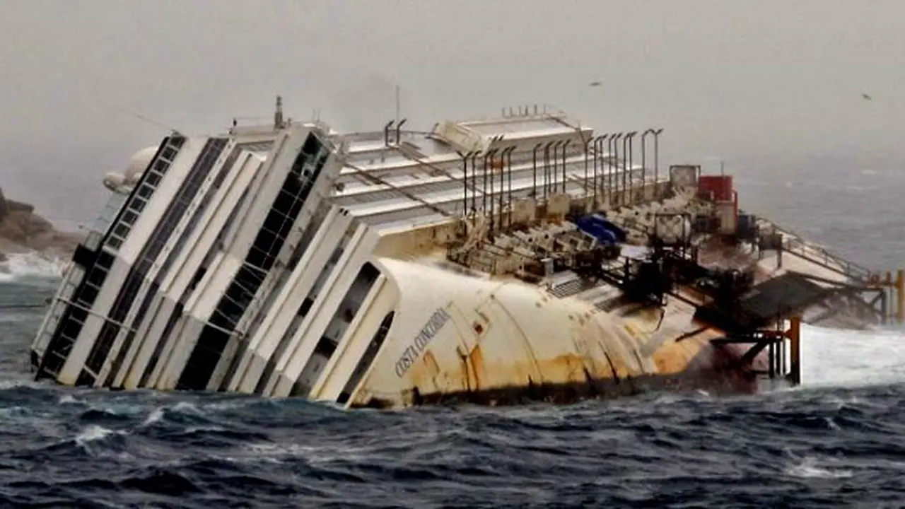 costa-concordia-130916b.jpg