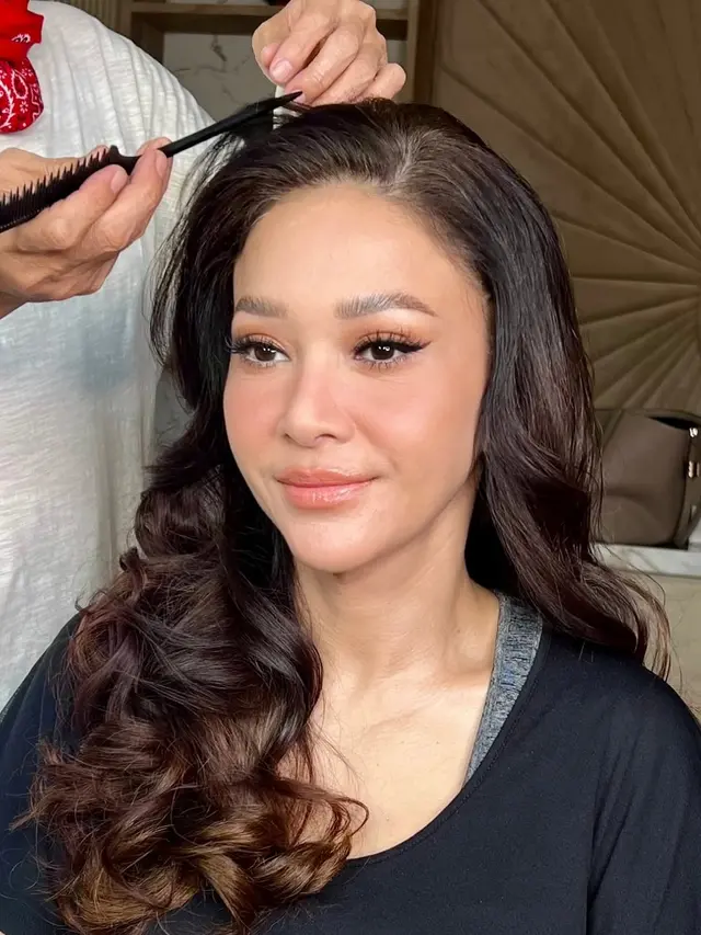 Baru Test Makeup, Begini Tampilan Cantik Maia Estianty di Pernikahan Alyssa Daguise dan Al Ghazali
