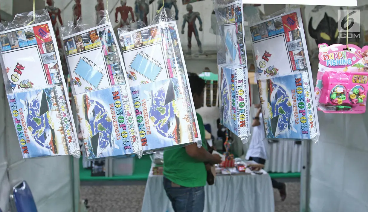 Monopoli terlihat selama acara bertajuk The 90s Festival, Jakarta, Sabtu (25/11). Rangkaian festival tersebut juga akan diisi 23 musisi band dari dalam maupun luar negeri yang ngehits pada 1990an. (Liputan6.com/Herman Zakharia)