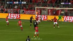 Berita video 2 gol Cristiano Ronaldo yang membawa Real Madrid menaklukkan Bayern Munchen. This video presented by BallBall.