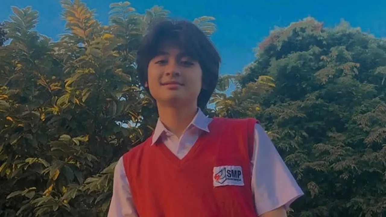 6 Potret Kamar Rassya Hidayah Aktor 'Dari Jendela SMP', Banyak Hadiah dari Fans