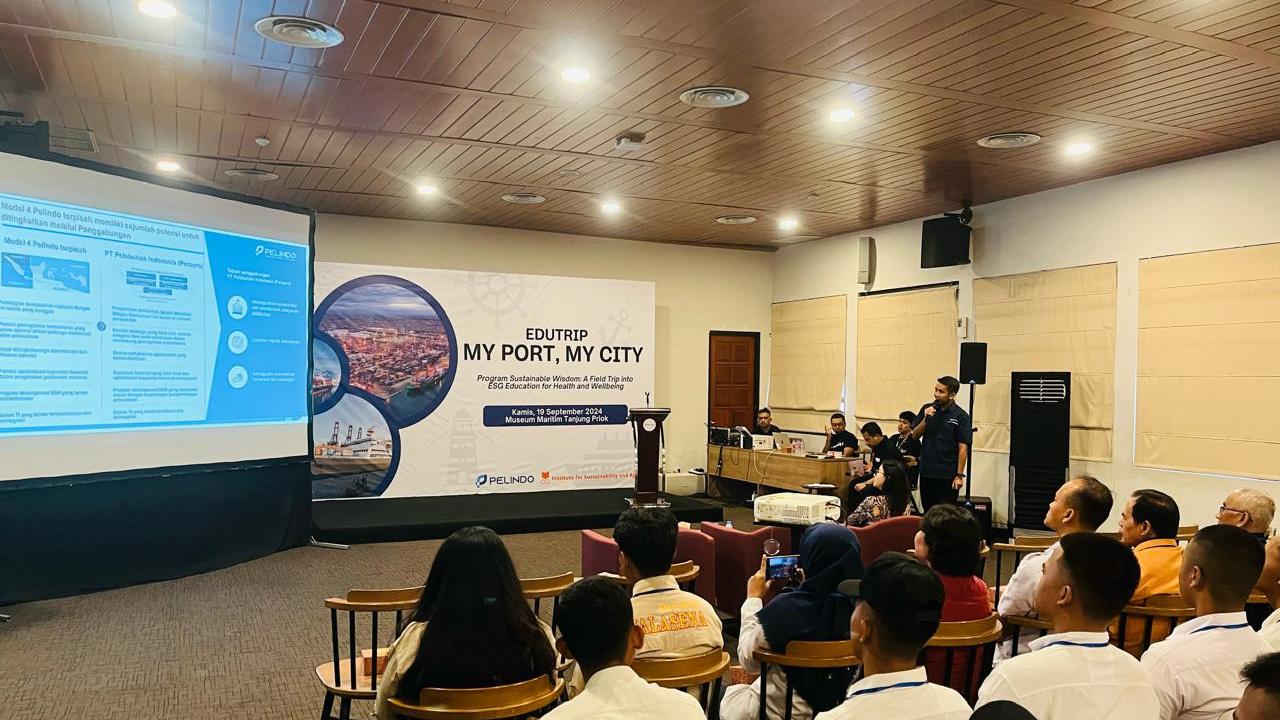 Sebanyak 100 pelajar dan 10 guru dari 5 SMK Pelayaran di Jakarta mengikuti Edutrip ke Museum Maritim Jakarta dari PT Pelabuhan Indonesia (Persero) bekerja sama dengan Institute for Sustainability and Agility (ISA) (Istimewa)