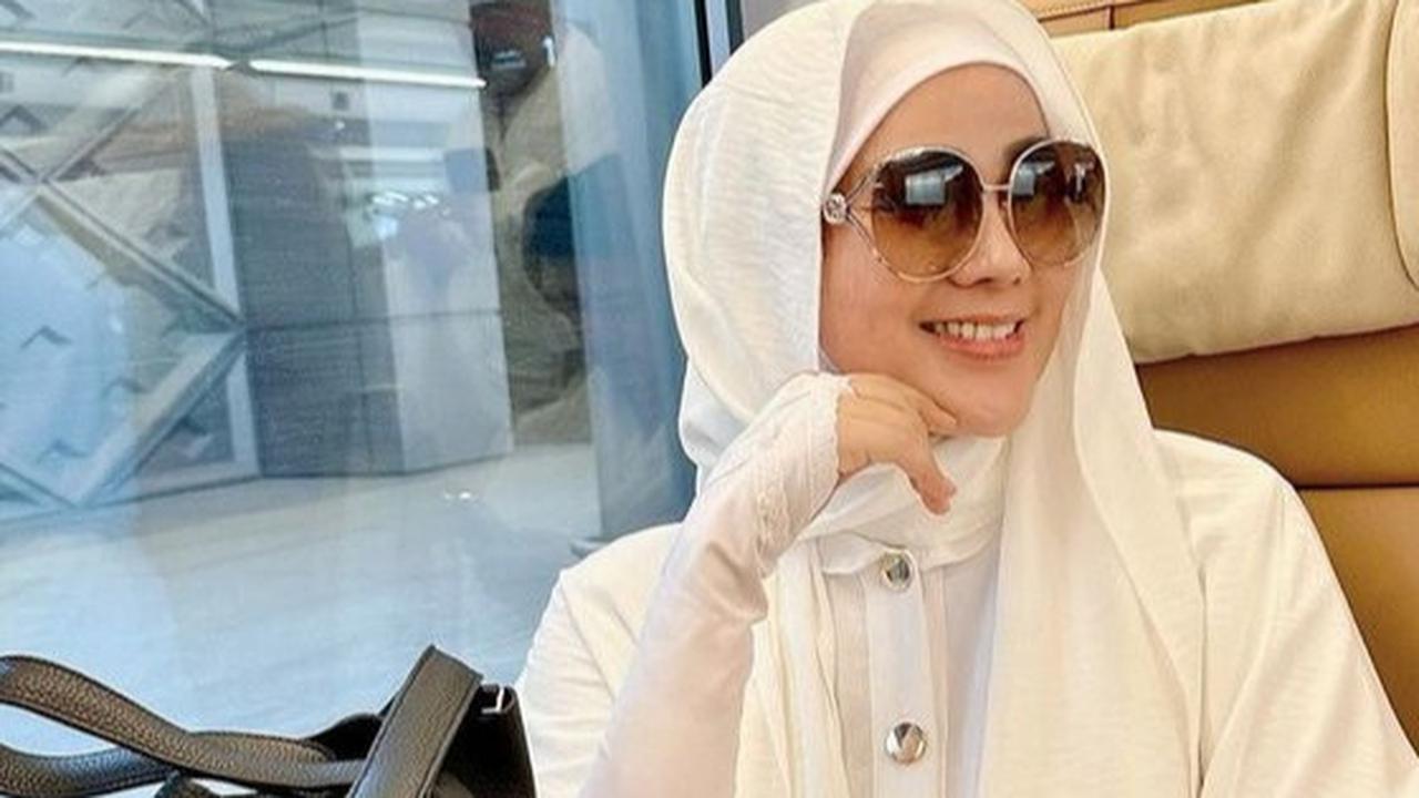 Umrah Mengenakan Cadar, Isa Zega Kembali Dikecam dan Terancam Dugaan Penistaan Agama