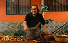 Kisah Inspiratif Pendiri Minyak Sanga Sanga, Transformasi Racikan Herbal hingga Jadi Produk Fenomenal