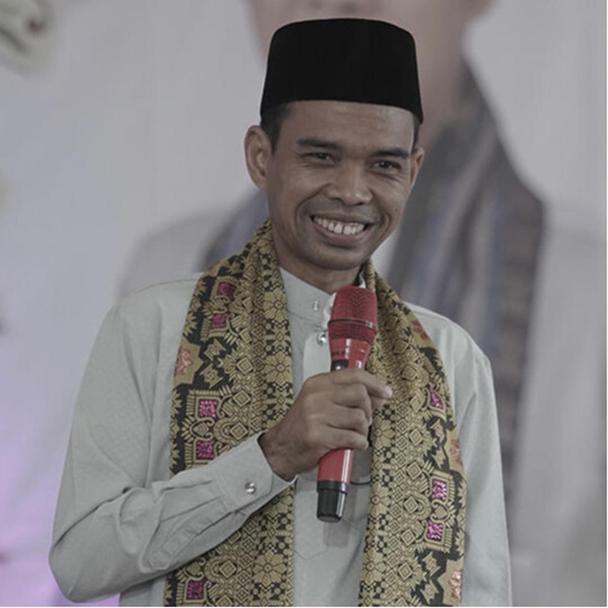 Polda Riau Gelar Penanaman Pohon Bersama Ustadz Abdul Somad dan Rocky Gerung: Kolaborasi Hijau untuk Riau yang Lebih Maju