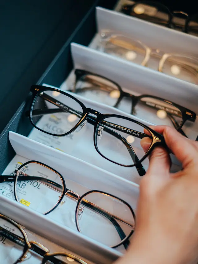 Fakta Kacamata dengan Filter Blueray, Ini Kebiasaan untuk Menjaga