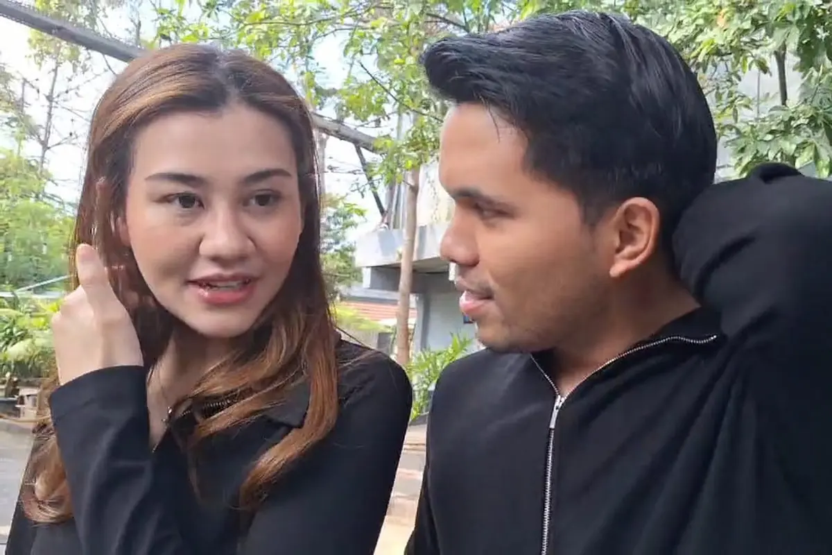 Thariq Halilintar dan Aaliyah Massaid merasa bahagia menjalani biduk rumah tangga
