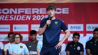 Striker Oxford United, Ole Romeny mengikuti sesi konferensi pers Piala Presiden 2025 di SCTV Tower, Jakarta, Jumat (4/7/2025). (Dok. Media Piala Presiden)