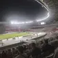 Stadion Utama Gelora Bung Karno yang sangat sepi saat Timnas Indonesia U-20 bertanding melawan Timnas Guatemala U-20, Selasa (21/2/2023) malam WIB. (Bola.com/Hery Kurniawan)