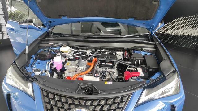 Mobil Listrik Pertama Lexus UX 300e (Arief A/Liputan6.com)