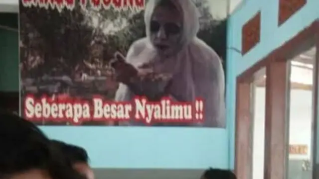 Enggak Jadi Seram, 6 Spanduk Warung Bernuansa Horor Ini Malah Bikin Ketawa