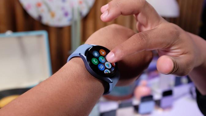 <p>Samsung Galaxy Watch5 yang baru saja diperkenalkan ke publik. (Liputan6.com/Iskandar)</p>