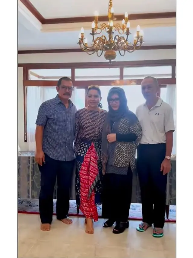 8 Potret Mayangsari di Ultah ke-73 Putra Kedua Soeharto, Kumpul Keluarga Cendana