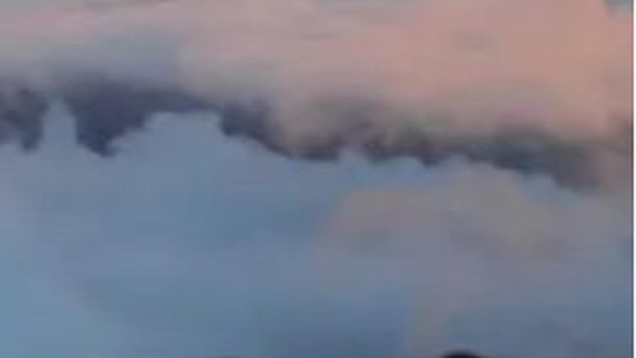 Gunung Merapi Keluarkan Awan Panas hingga 2 Kilometer, Sejumlah Wilayah Sekitar Dilanda Hujan Abu