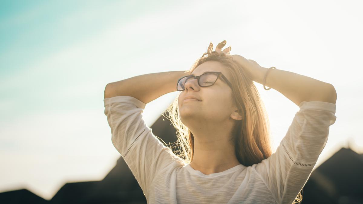 Rahasia Menawan Introvert, Lebih dari Sekedar Pendiam
