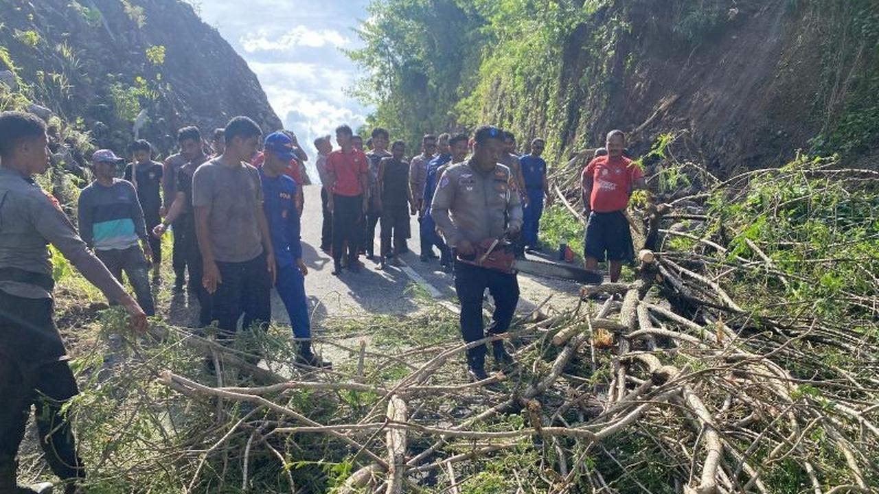 Jembatan Bobisingo Ambruk Diterjang Banjir, Akses Galela-Loloda Terputus di Halmahera Utara
