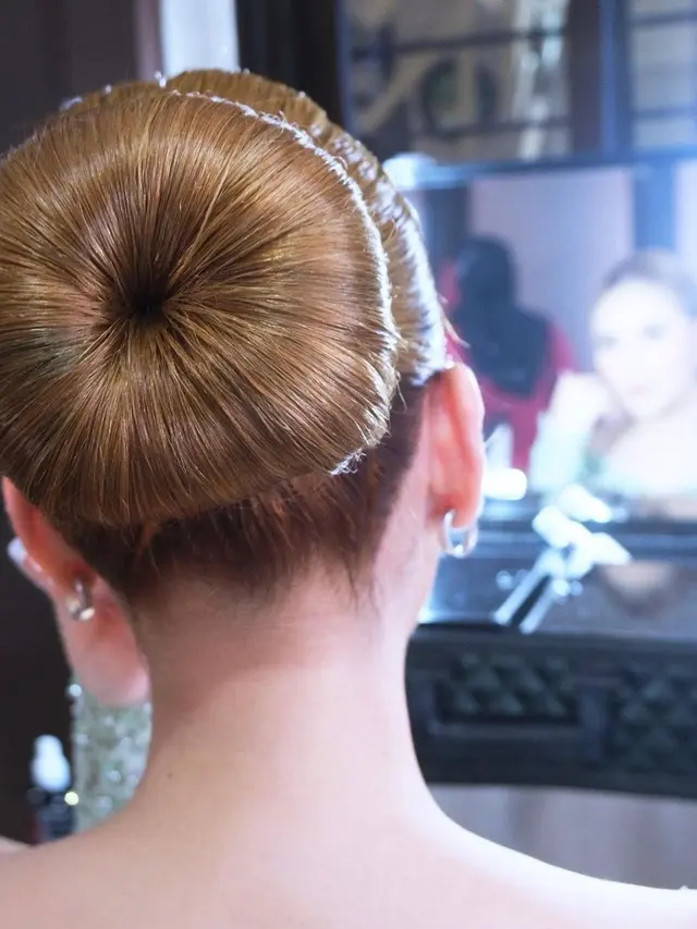 Makeup Ayu Ting Ting di Pernikahan Syifa