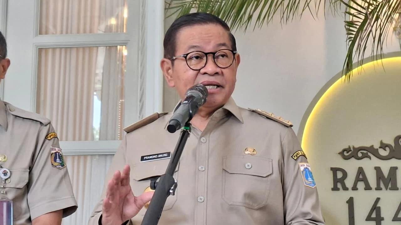 Saat Gubernur Pramono Klaim Penanganan Banjir Jakarta Lebih Baik dari Wilayah Lain