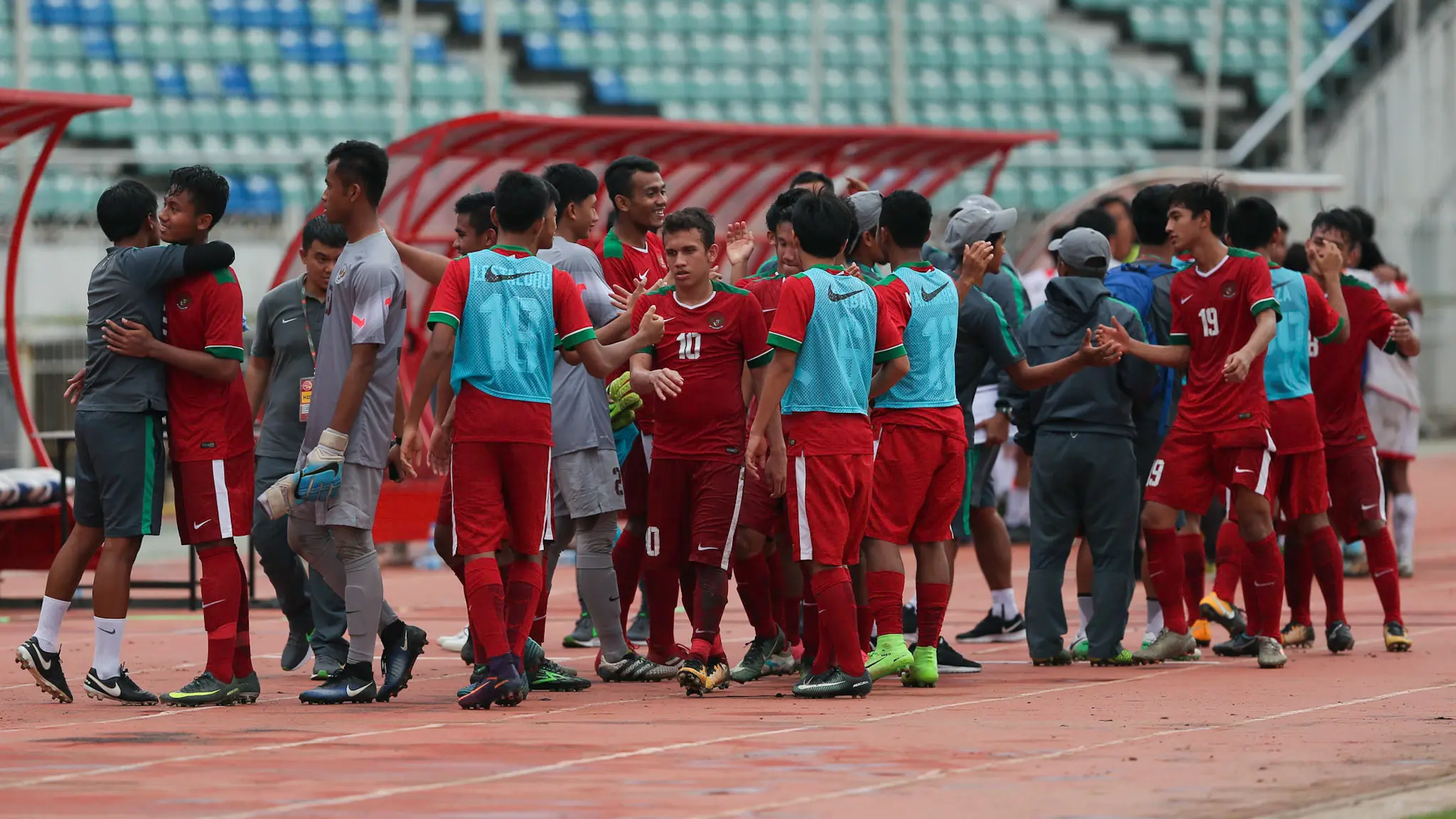 Timnas Indonesia U-19 lolos ke semifinal Piala AFF U-18 2017 setelah menghajar Brunei 8-0 di Thuwunna Stadium, Rabu (13/9/2017). (Liputan6.com/Yoppy Renato)