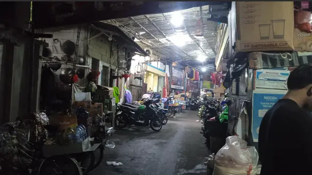 Kampung Starling di Bantaran Ciliwung