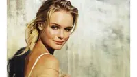 Berwikan twist pada gaya kasual Anda dengan inspirasi mix and match ala Kate Bosworth. (Foto: speakerscorner.me)