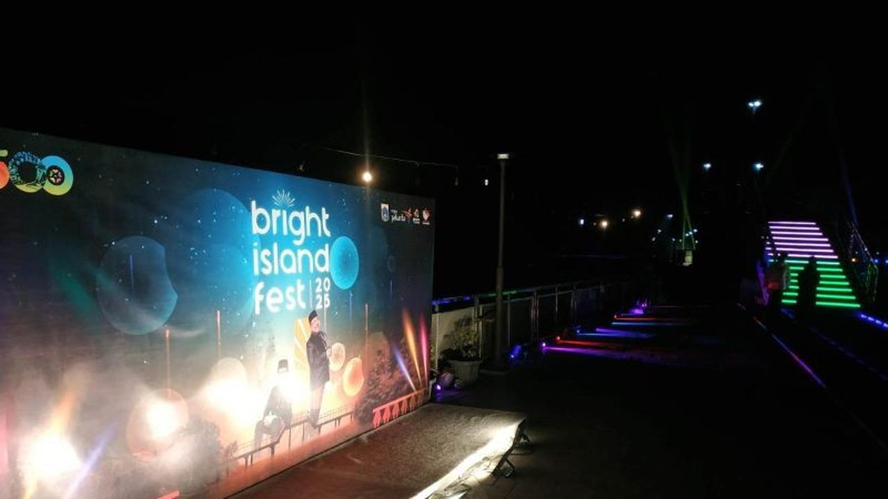 Festival Pulau Bersinar: Kepulauan Seribu Hadirkan Wisata Malam Eksotis di Pulau Tidung