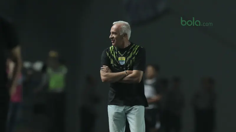 Persib Bandung, Mitra Kukar, Liga 1 Indonesia, Bola.com, Mario Gomez