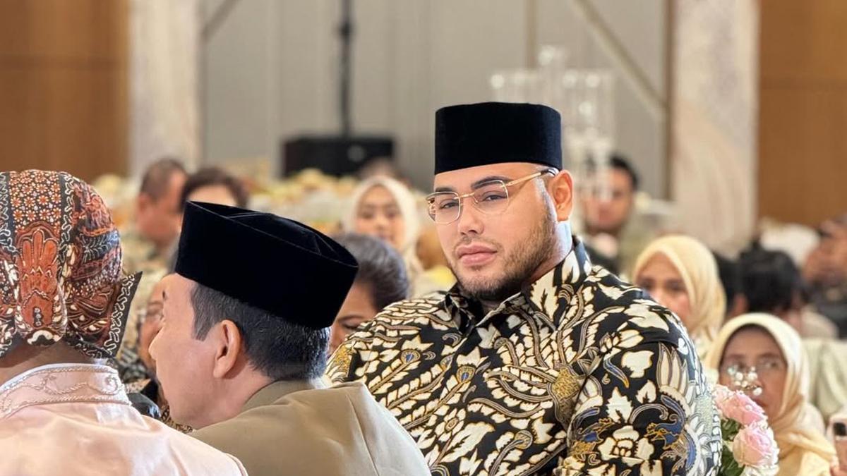 Potret Ivan Gunawan Jadi Saksi Nikah, Banjir Pujian karena Gagah dan Berwibawa