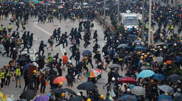 Jelang HUT China, Demo Hong Kong Kian Panas