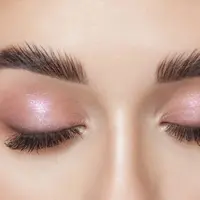 Tips mudah membuat fluffy eyebrows tanpa harus dicukur. (Foto: Pinterest/Prime Women)