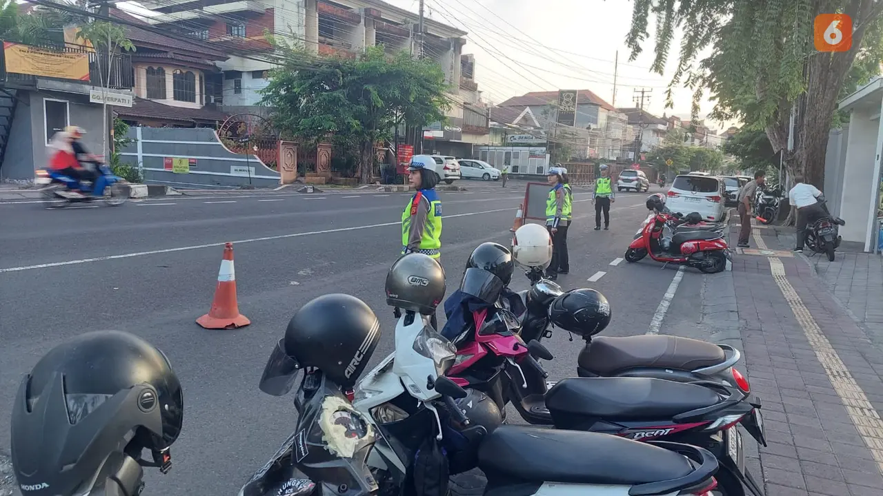 Ribuan Polisi Tersebar di Gereja Bali Amankan Perayaan Malam Natal