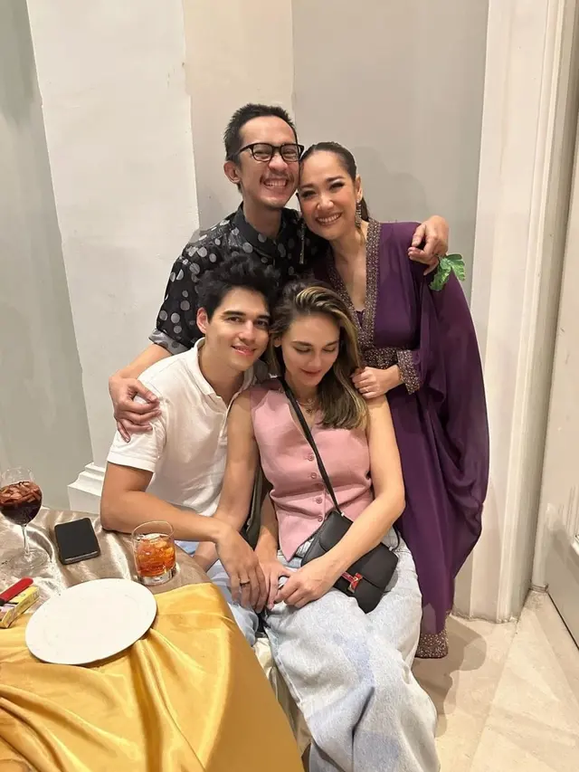 Luna Maya dan Maxime Bouttier