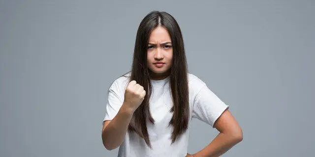 5 Zodiak Cenderung Unggah Status di Media Sosial saat Kesal, Tulis Sindiran Halus