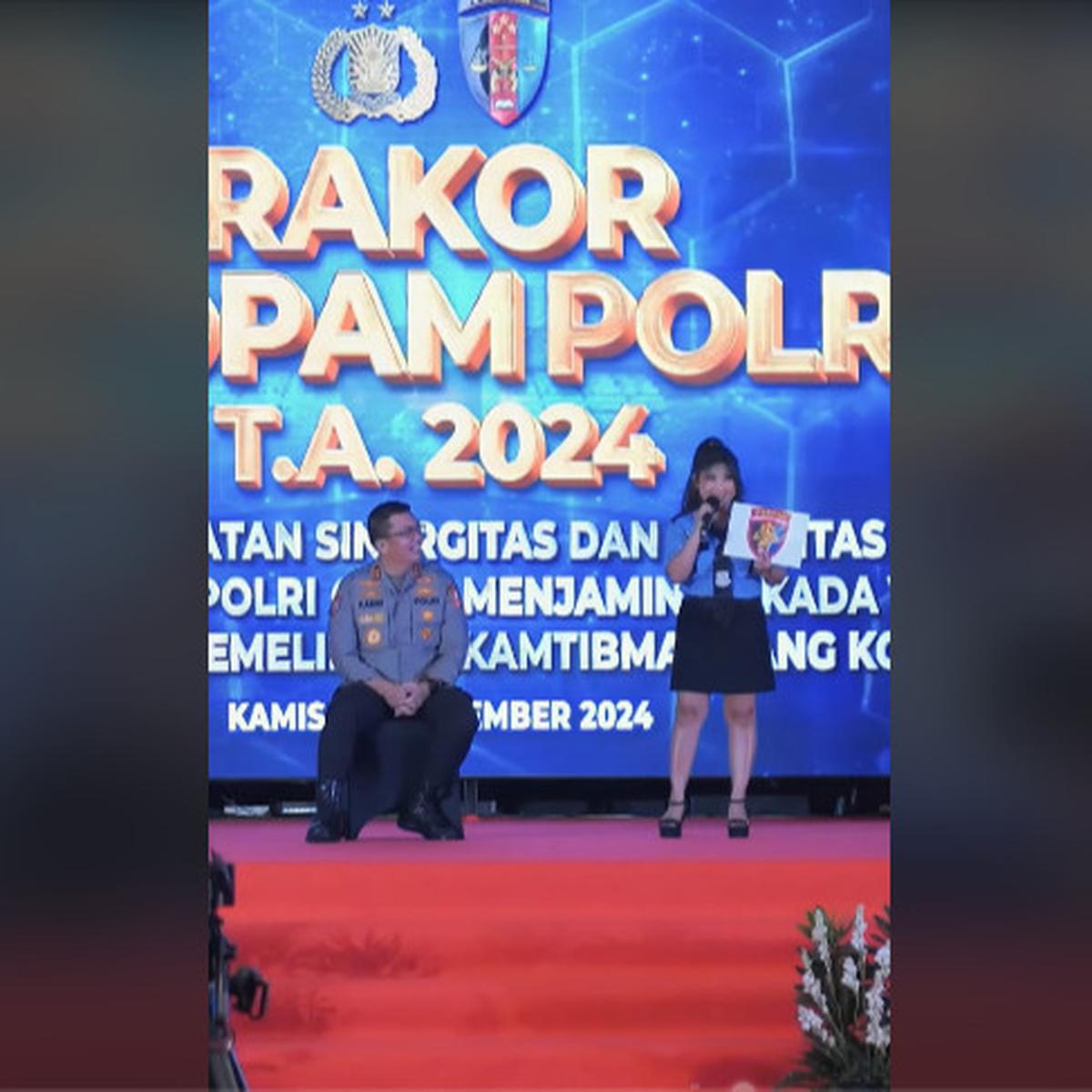 Kiky Saputri Roasting "Bukan Tembak Menembak Antar-Sesama" di Depan Kadiv Propam Polri
